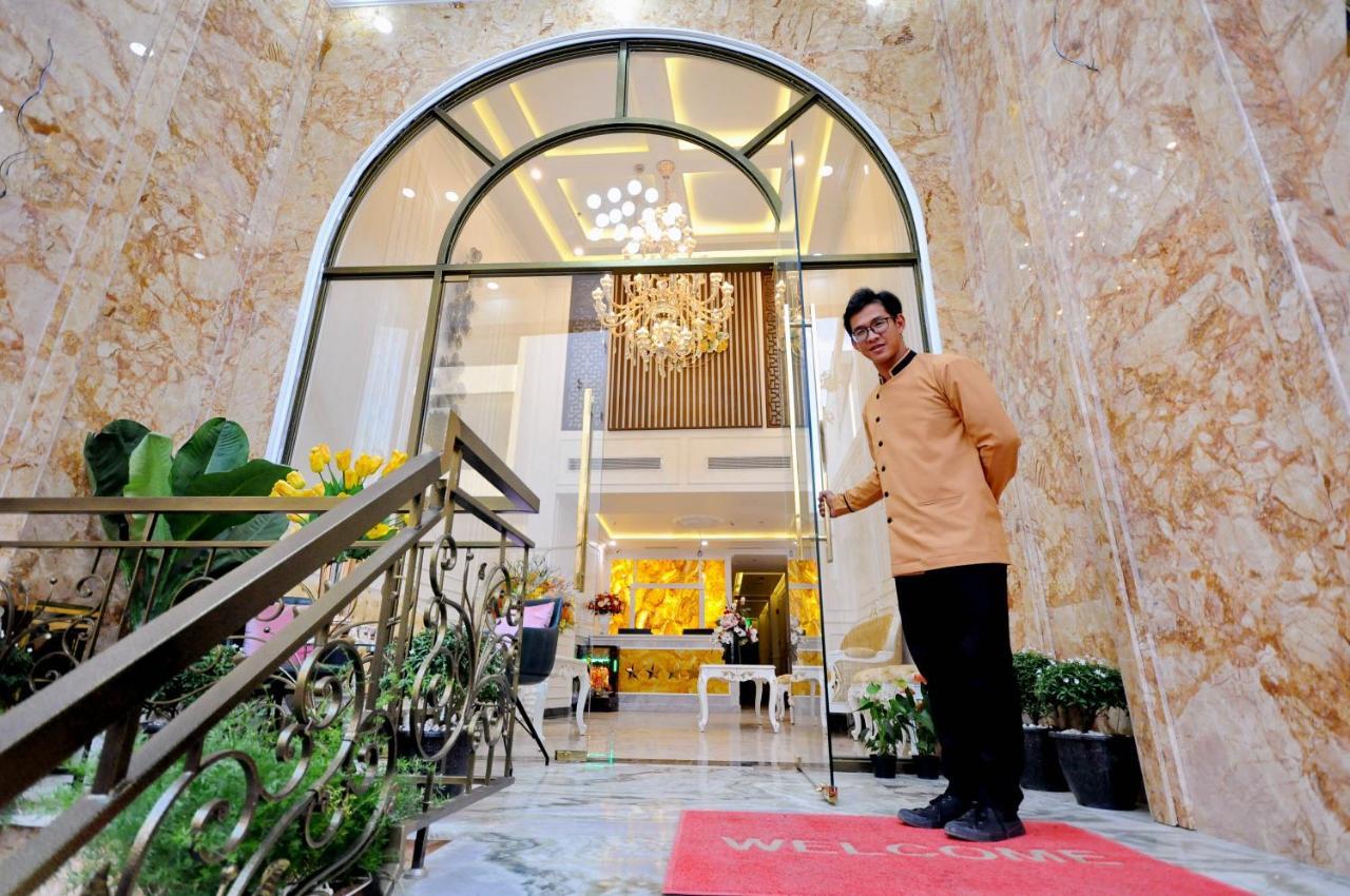 Alpha Bird - Rhm Asian Hotel 4*